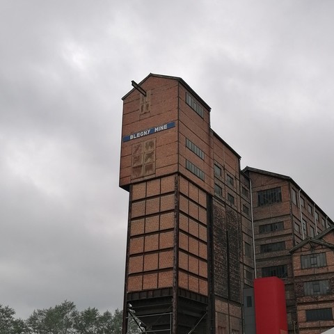 Der 45 Meter hohe Förderturm der ehemaligen Zeche Blegny-Mine
